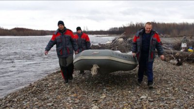 Прошла тренировка спасателей на воде.