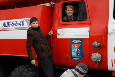 В ПОСЕЛКЕ ПАЛАТКА ПРОШЕЛ "ДЕНЬ ОТКРЫТЫХ ДВЕРЕЙ"