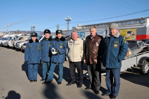 НА МАГАДАНСКОЙ ПЛОЩАДИ ПРОШЛА ВЫСТАВКА, ПОСВЯЩЕННАЯ ДНЮ ГРАЖДАНСКОЙ ОБОРОНЫ